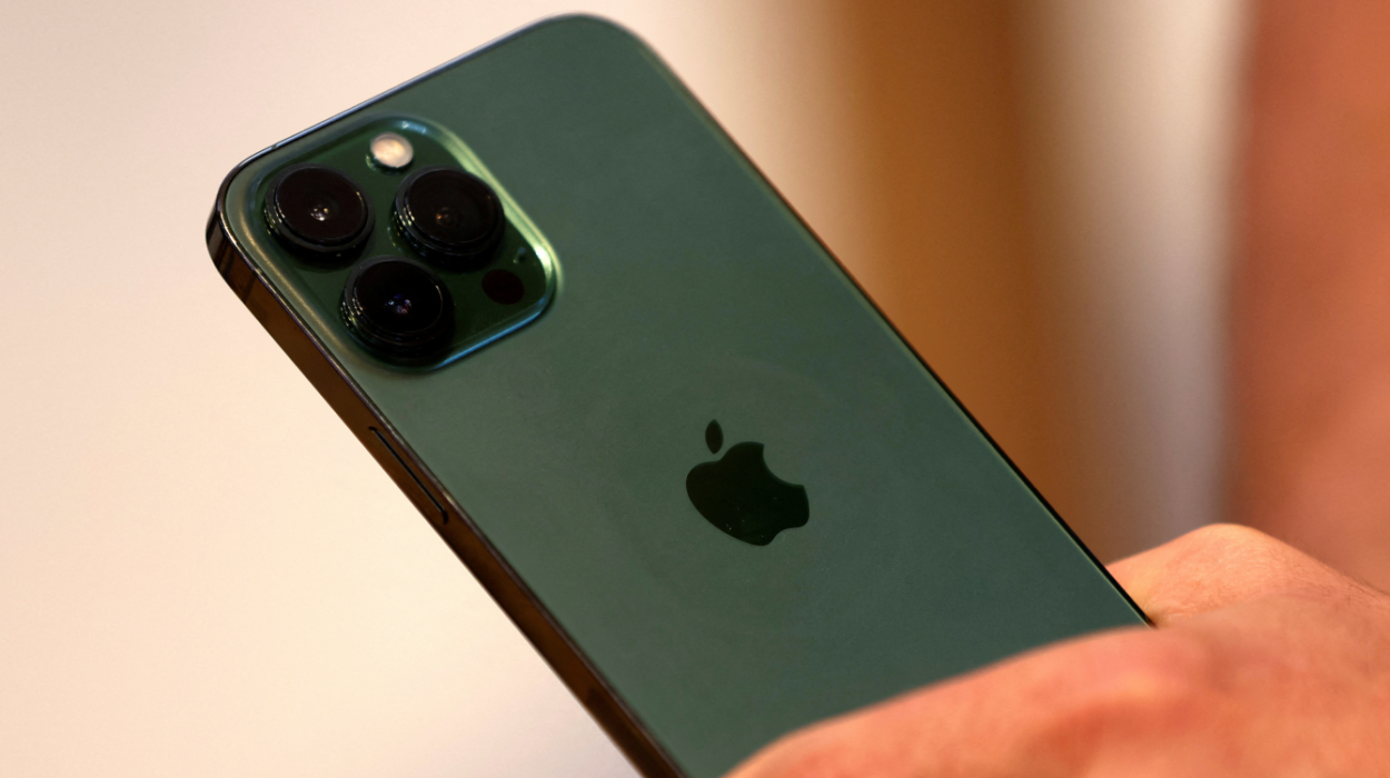 apple bat les attentes grace aux ventes de l iphone et aux services