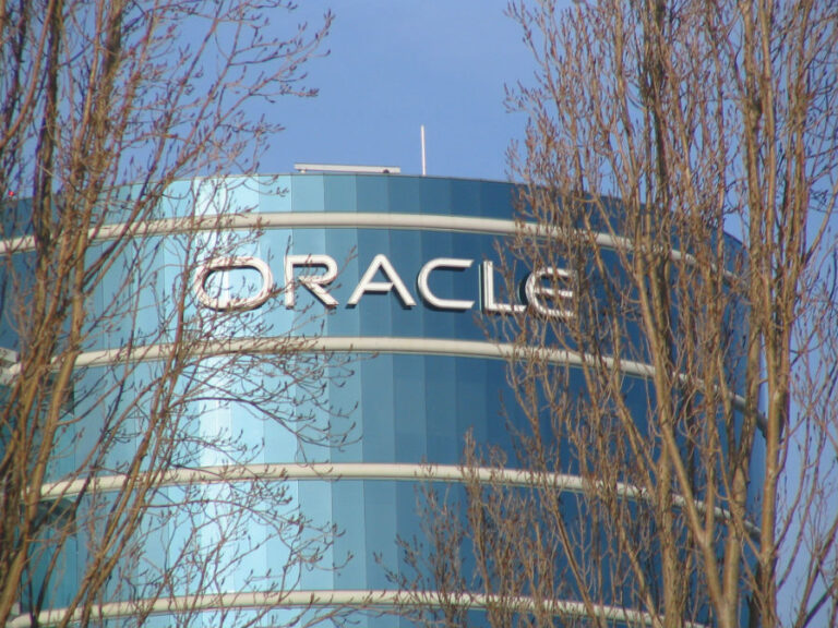 Oracle registra en su segundo trimestre fiscal unos ingresos mejores de lo esperado