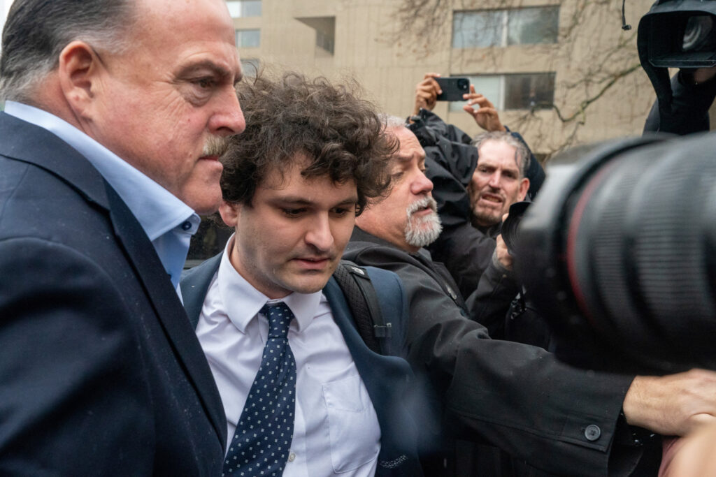 le fondateur de ftx sam bankman fried arrive le jour d une audience au tribunal federal de manhattan
