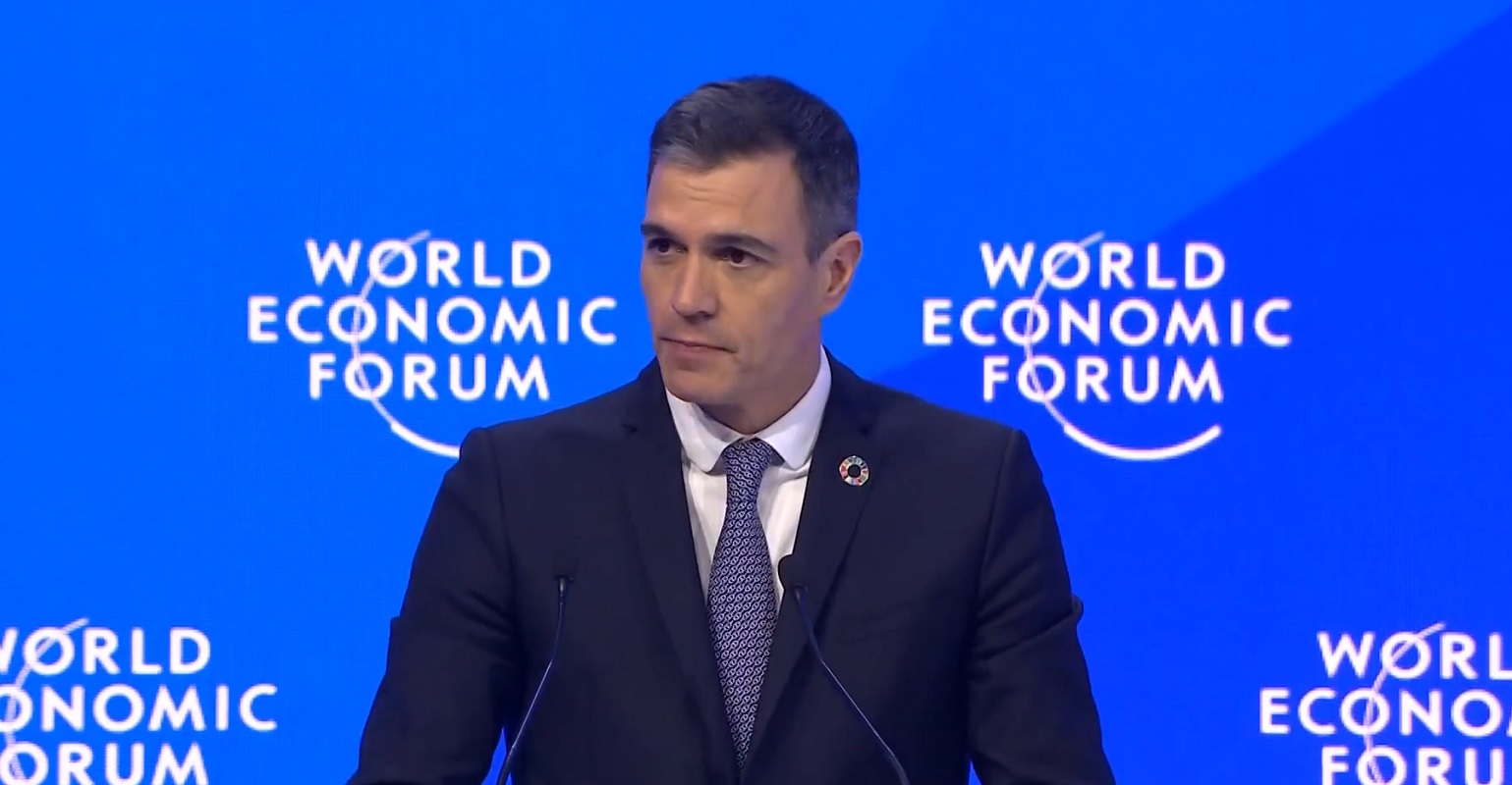 Sánchez: "Debemos desenganchar el precio de la electricidad del coste del gas"