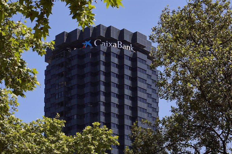 CaixaBank coloca participaciones preferentes por valor de 750 millones