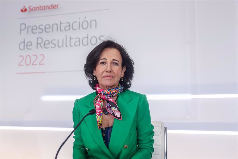 Santander recibe la mejora de precio de Berenberg tras conocer su Plan Estratégico