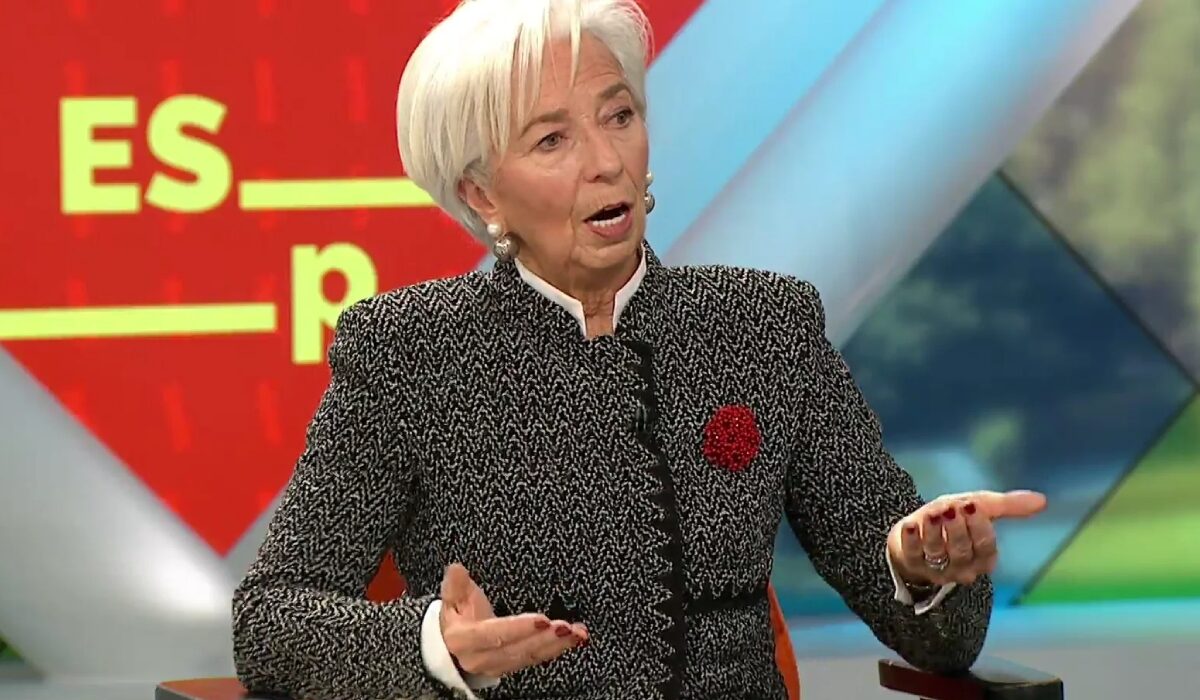 Lagarde pide a los bancos españoles que comiencen a pagar por los depósitos