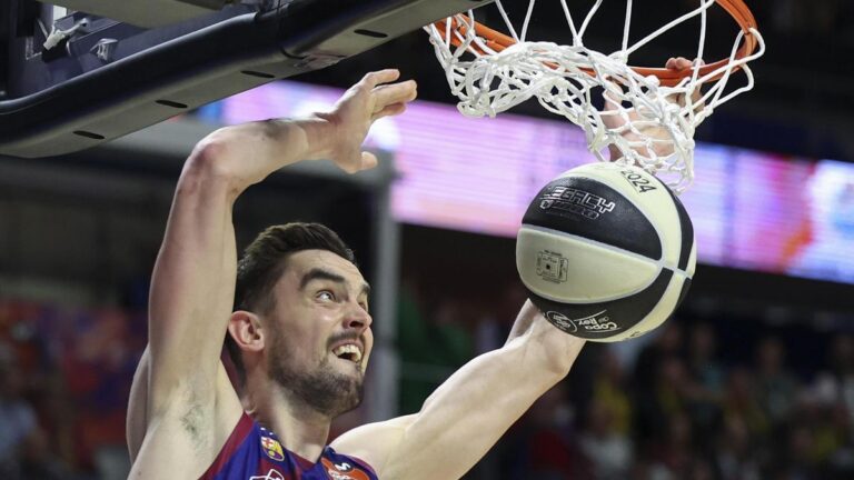 Satoransky ejecuta un mate en el triunfo contra el Tenerife en las semifinales de la Copa del Rey.