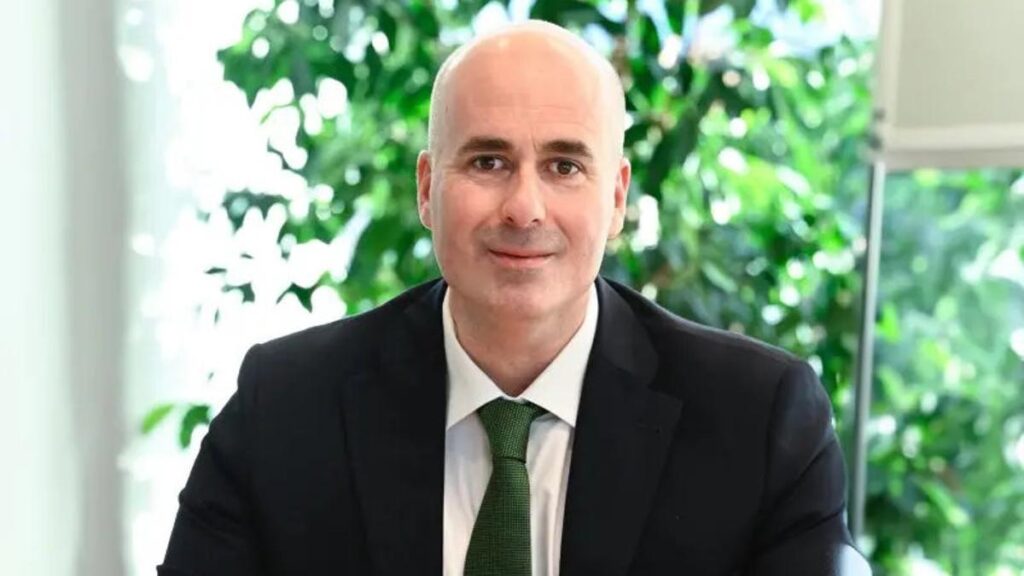 Fernando Campos.
