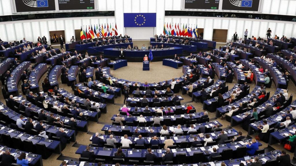 La presidenta de la Comisión Europea, Ursula von der Leyen, durante el debate del estado de la Unión en el Parlamento de Estrasburgo, este miércoles.