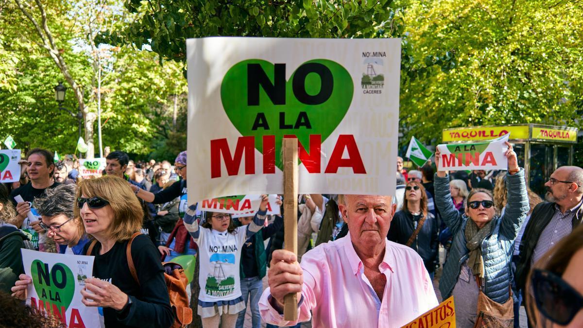 Protestas contra la mina proyectada en Cáceres