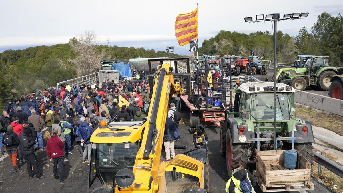 Agricultores españoles y franceses se unen contra la "competencia desleal"