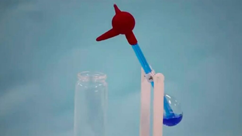 Generador inspirado en el 'pájaro bebedor'