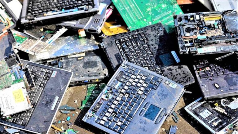 Obtienen oro de la basura electrónica