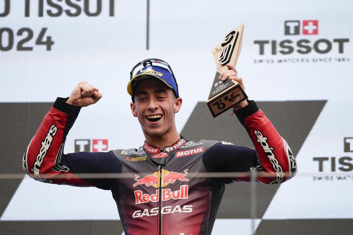 Martín gana y Acosta pone patas arriba MotoGP con su podio y 'carrerón' en Portugal