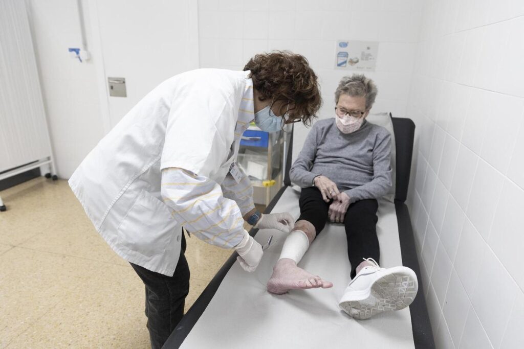 La IA reducirá hasta un 60% el tiempo que los médicos destinan a la gestión clínica en Catalunya