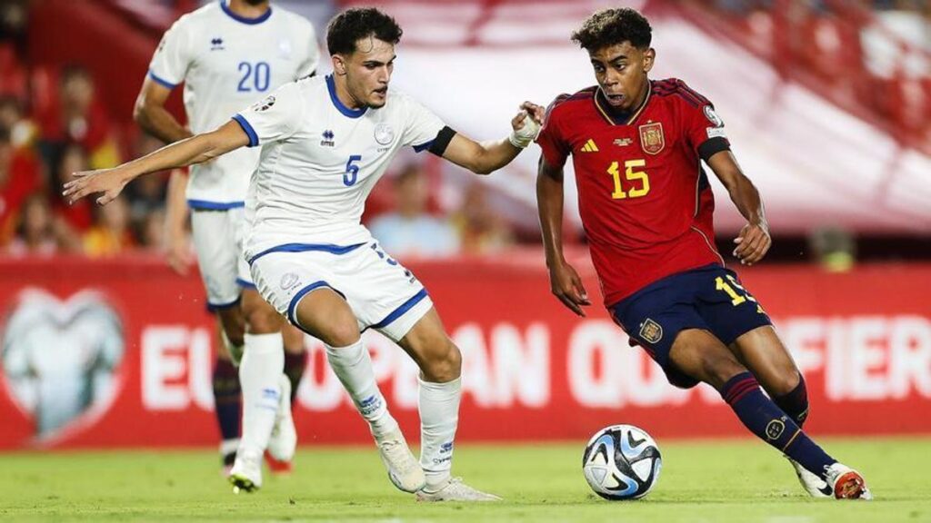 El Barça monopoliza los estrenos más prematuros en la selección