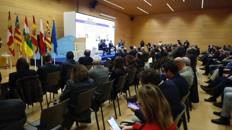 Un momento del Foro Impulso al Corredor Cantábrico-Mediterráneo.