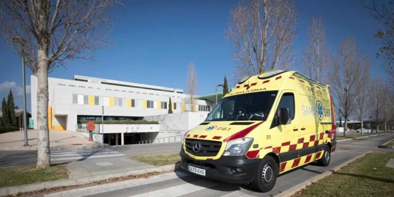 Muere un hombre en Mallorca al caerle un coche encima mientras lo estaba reparando