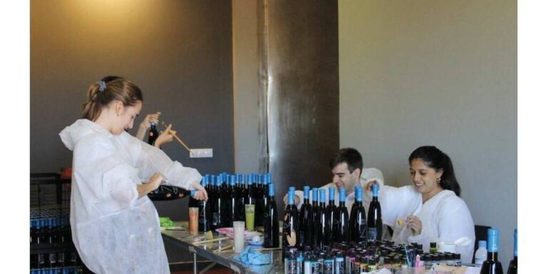 La bodega de Ciudad Real puesta en marcha por un magnate y mecenas noruego que convierte sus vinos en obras de arte