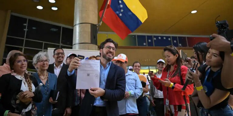 El programa informático electoral no admite en Venezuela a los opositores