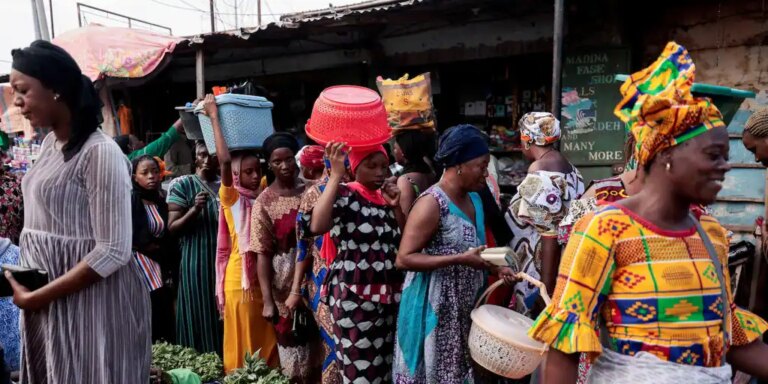 Gambia da el primer paso para recuperar la mutilación genital femenina