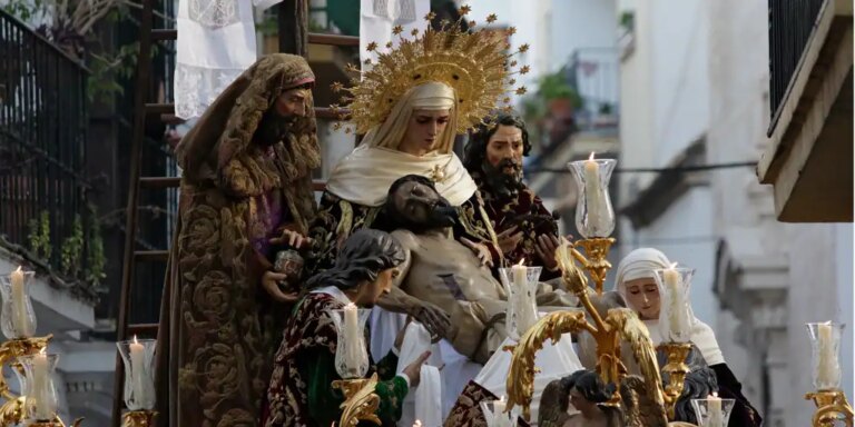 Hermandad de la Mortaja Sevilla: itinerario y horario de la Semana Santa 2024