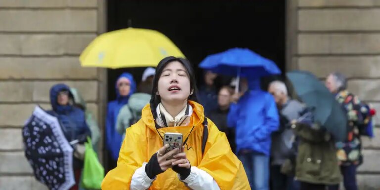 La lluvia empaña una Semana Santa histórica para el turismo
