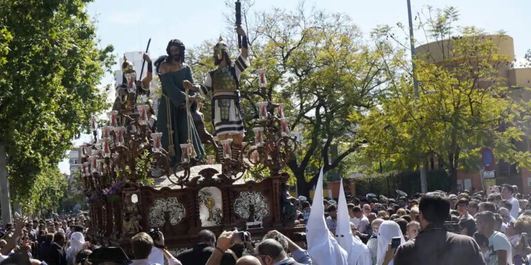 Estos son los mejores lugares para ver las hermandades y procesiones del Sábado de Pasión en Sevilla