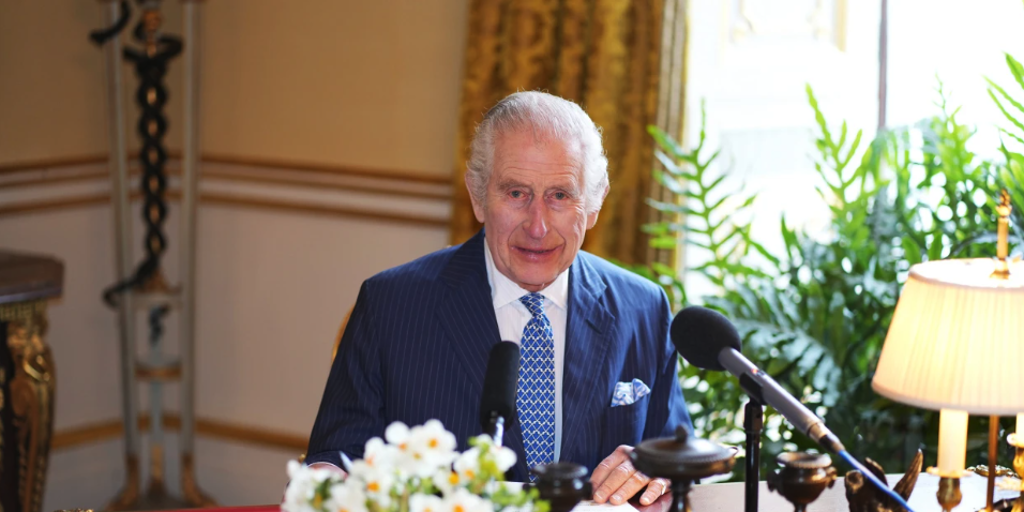 El Rey Carlos III reaparece tras la revelación del cáncer de Kate Middleton