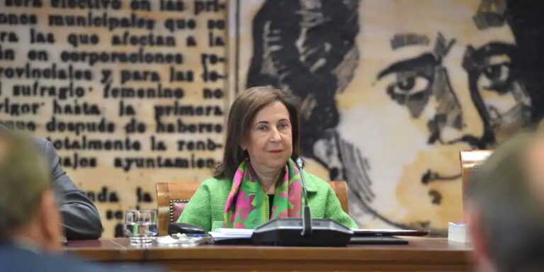 Robles descarta la vuelta de la mili en España: «En absoluto»