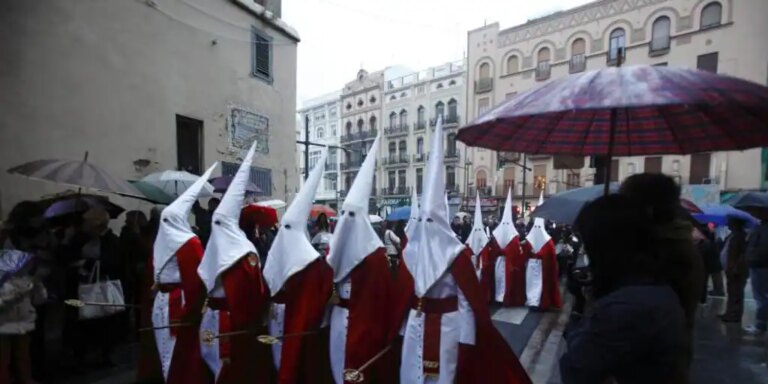 Previsión de la Aemet para el tiempo en Valencia en Semana Santa: riesgo de lluvia por días