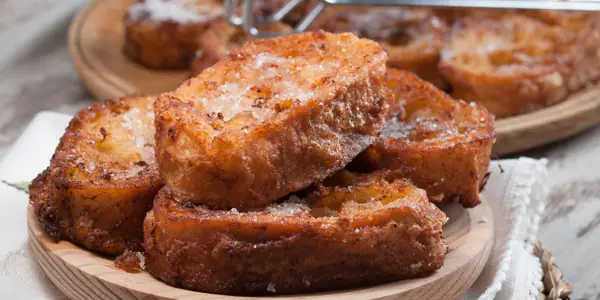 Recetas de torrijas para disfrutar en Semana Santa: cinco propuestas caseras y deliciosas