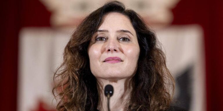 Ayuso condena el ataque a Israel y denuncia que hay «hay políticos españoles que maniobran» a favor de Irán