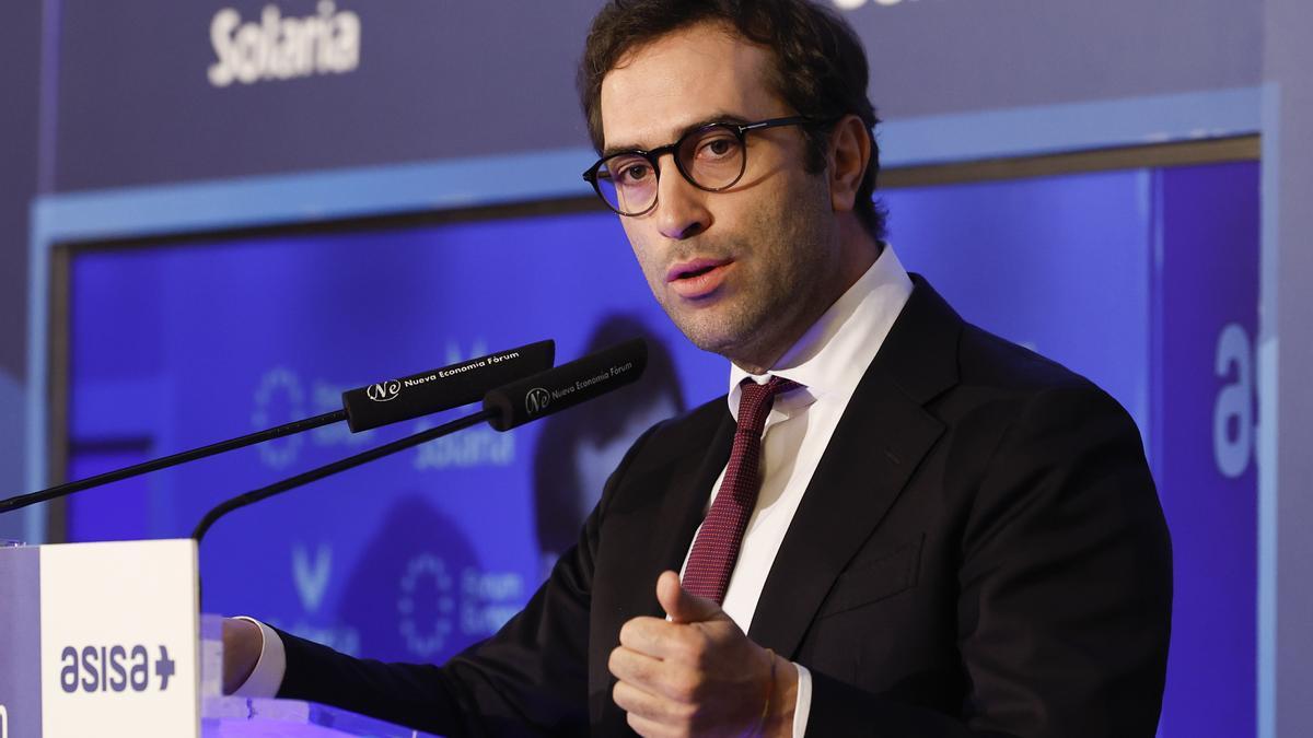 Desayuno informativo Fórum Europa con el ministro de Economía, Comercio y Empresa, Carlos Cuerpo