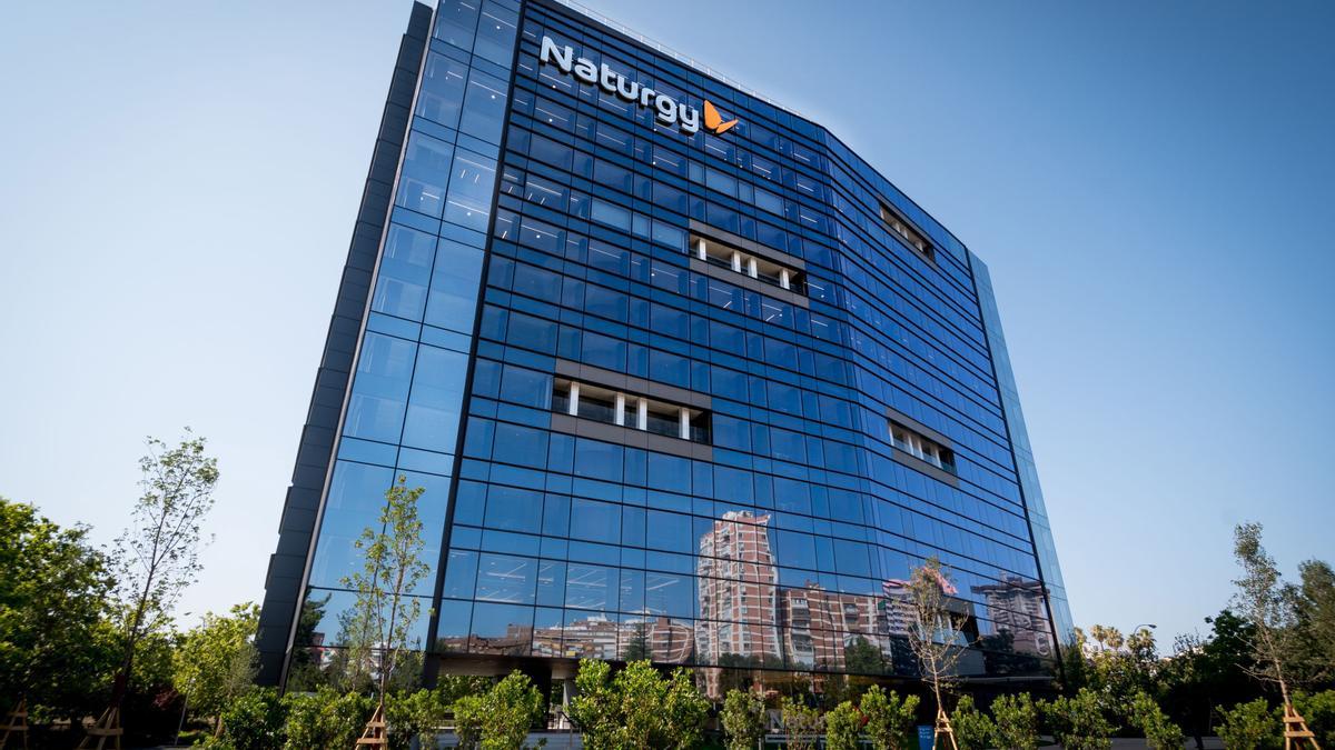 Archivo - Sede en Madrid en Avenida América de Naturgy