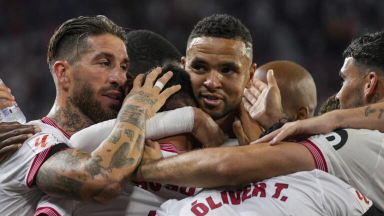 Youssef En-Nesyri celebra su gol en el Sevilla-Mallorca.