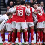 Arsenal y City continúan su rivalidad con victorias en partidos de visitante