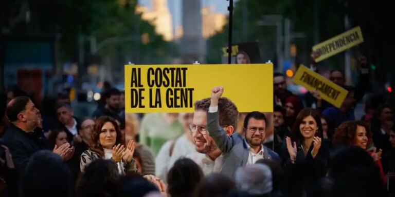 Las claves de una campaña en el aire
