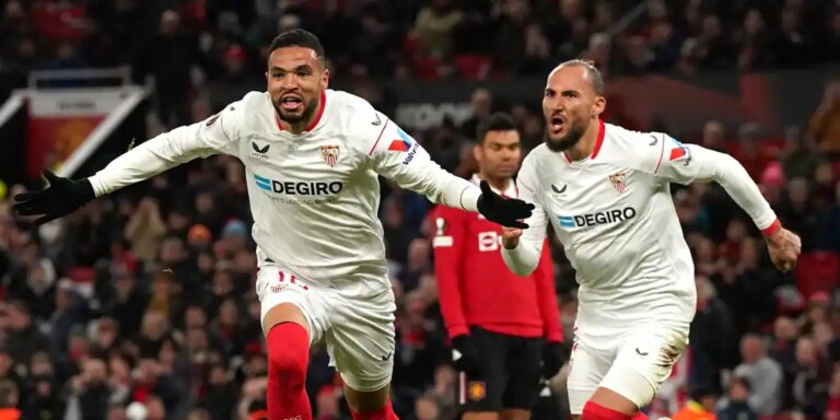 Un año del despertar sevillista en Old Trafford