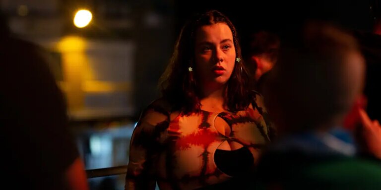 El drama sexual y emocional de la generación Z en 'Red Flags'