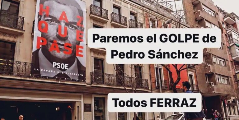 Manifestaciones a favor y en contra de Pedro Sánchez coinciden este jueves por la tarde en Ferraz