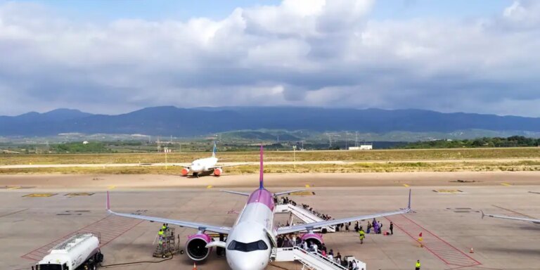 El aeropuerto de Castellón refuerza la conexión con Rumanía con un cuarto vuelo semanal a Bucarest a partir de junio