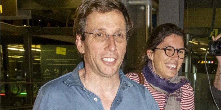 José Luis Martínez-Almeida y Teresa Urquijo regresan felices de su luna de miel