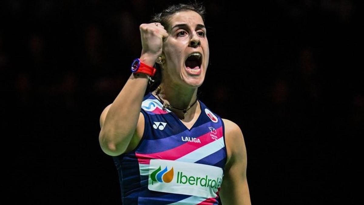 Carolina Marín celebra su triunfo en Alemania.