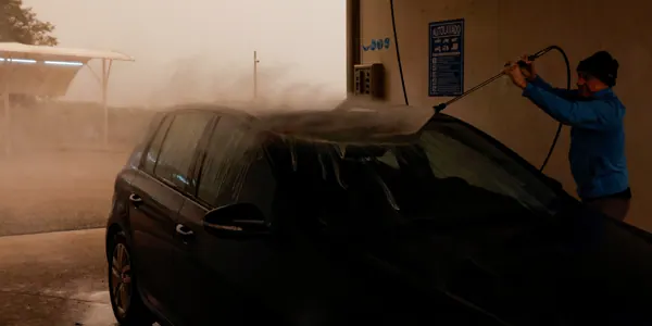 Fin de semana con más de 30 grados, calima y lluvia de barro por la borrasca Kathleen