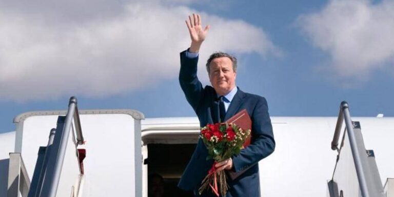 Críticas a David Cameron por contratar un avión de lujo de 50 millones de euros para su gira por Asia central