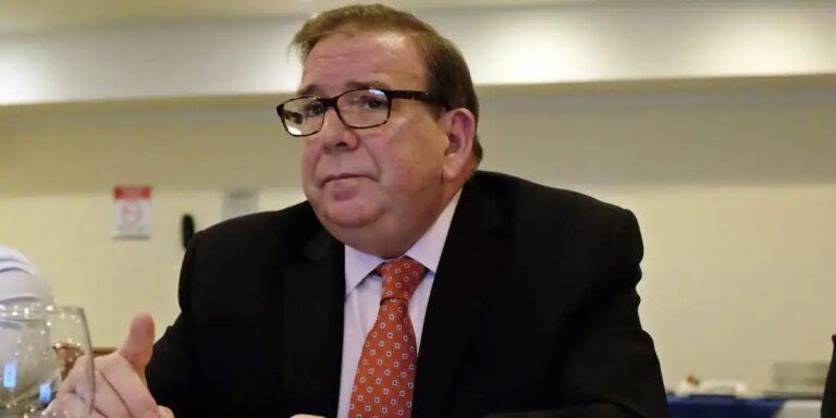 La oposición venezolana lanza a Edmundo González como su candidato unitario