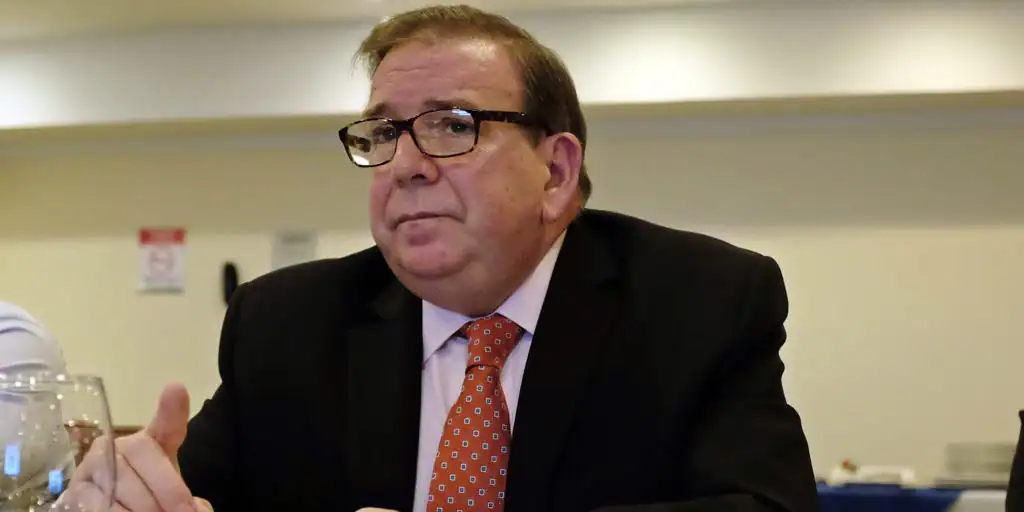 La oposición venezolana lanza a Edmundo González como su candidato unitario