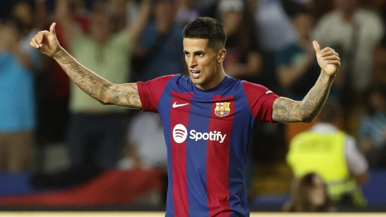 João Cancelo.