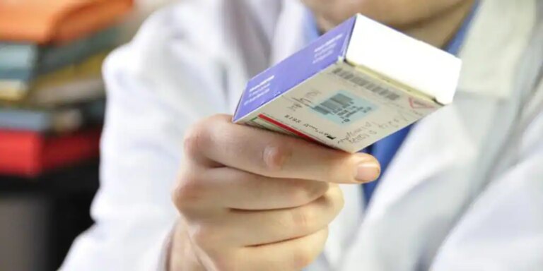Farmacéuticos y pacientes presentan un Decálogo de los Derechos de los Pacientes en la Farmacia Comunitaria