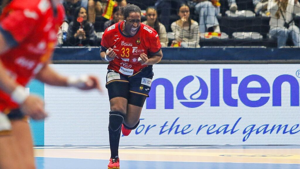 Kaba Gassama celebra un gol durante el España-Argentina.