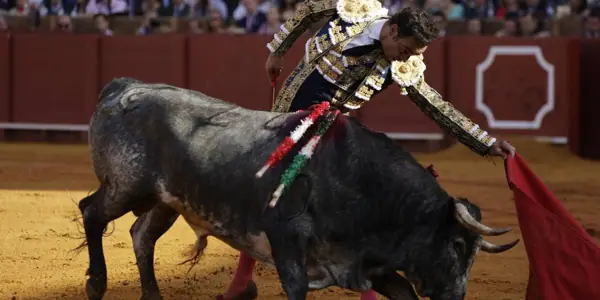 El Cid y La Quinta resucitan a la Maestranza; el presidente le devuelve la categoría