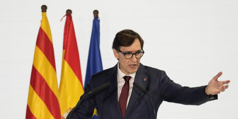 El PSC imita a ERC y defiende recaudar todos los impuestos en Cataluña